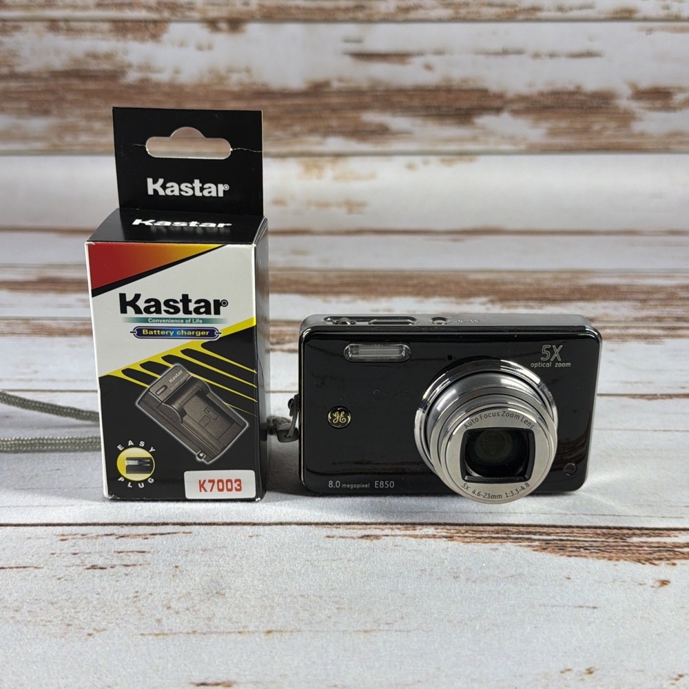 GE E850 8.0MP Digital Camera Black Point & Shoot w/ Battery & Charger